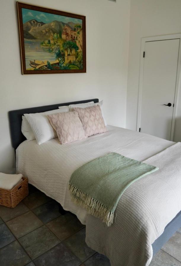 Villa Cozy Family Hideaway, Sleeps 8, 4 Tv'S Yard, Shops Simi Valley Exterior foto