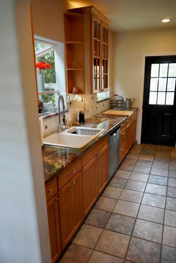 Villa Cozy Family Hideaway, Sleeps 8, 4 Tv'S Yard, Shops Simi Valley Exterior foto